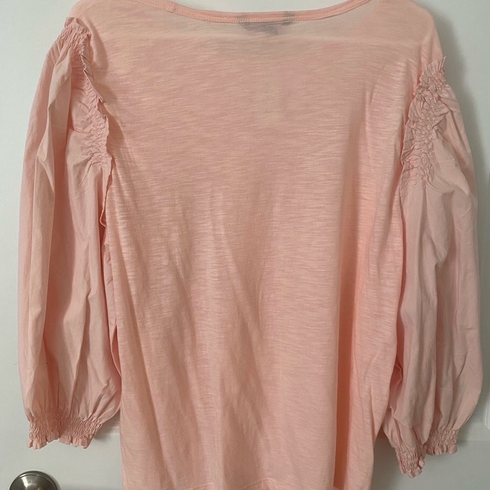 NWT! Perfect for spring, puffy sleeve shirt from Banana Republic 💗 - Picture 2 of 4